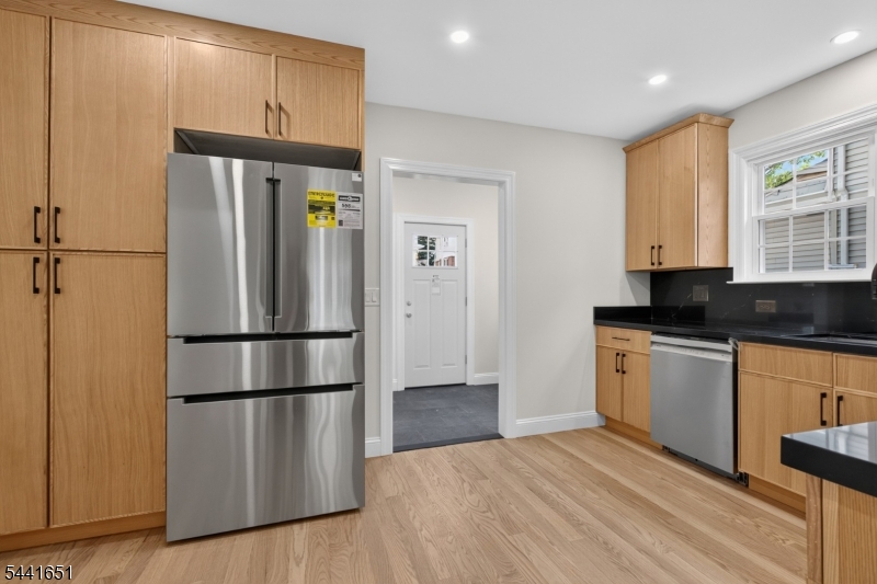 18 Walnut Street, Unit A Summit, NJ 07901 - Photo 3 of 20