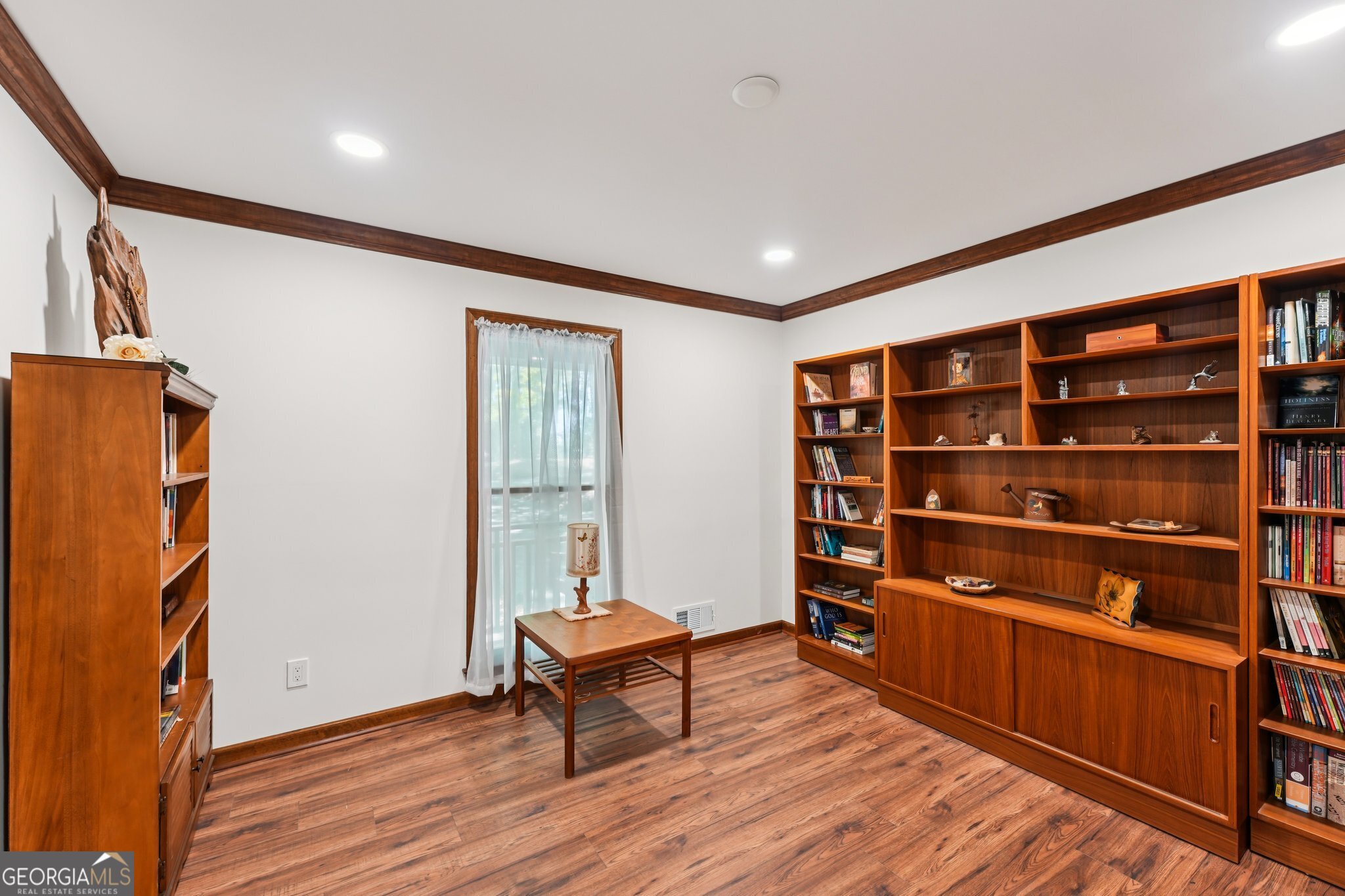 9309 Seminole Road Jonesboro, GA 30236 - Photo 8 of 57