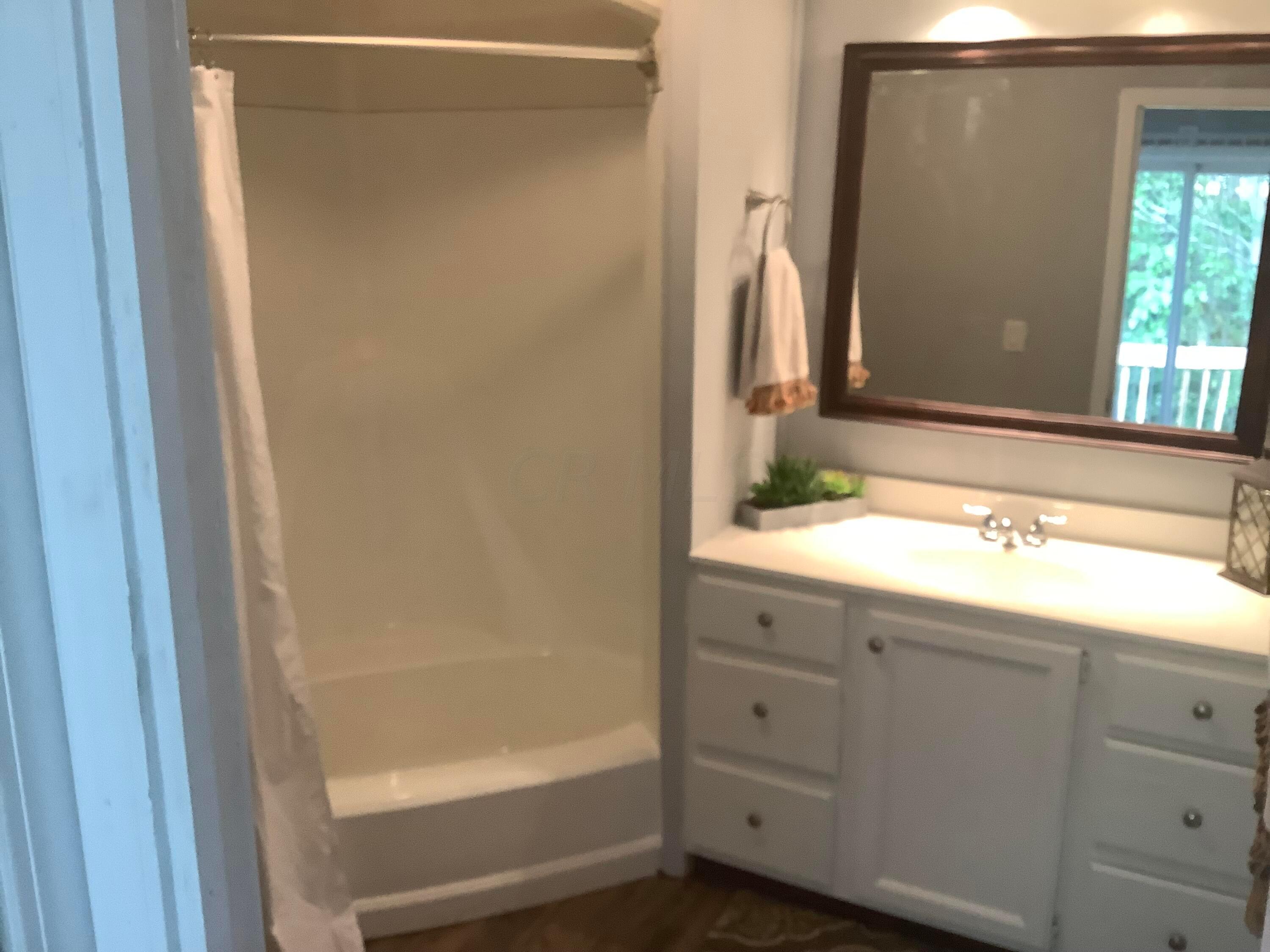 8565 Smith-Calhoun Road, Unit 157 Plain City, OH 43064 - Photo 14 of 17 IMG_3932