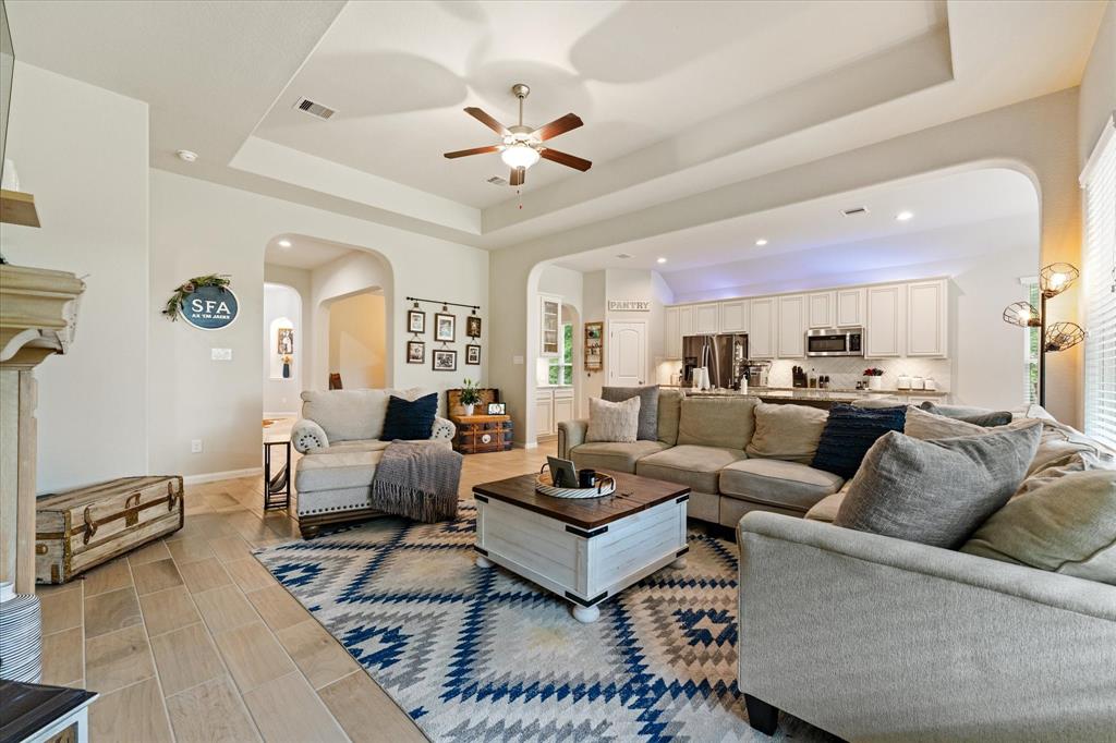 4626 Axis Trail Conroe, TX 77303 - Photo 5 of 34
