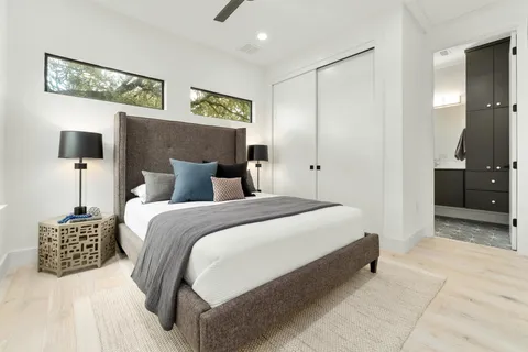 $520,000 | 1183 Oak Grove Avenue, Unit 2, Austin, TX 78702