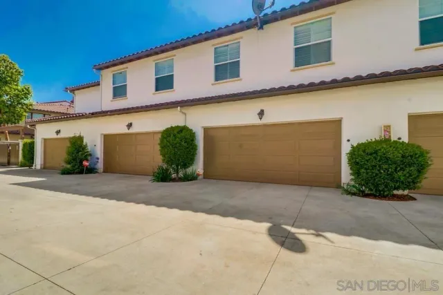 $3,650 | 2174 Desert Hare Court, Unit 110, Chula Vista, CA 91915