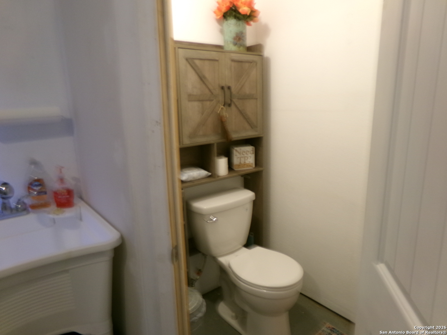 2362 Timbercreek Road Pipe Creek, TX 78063 - Photo 18 of 31