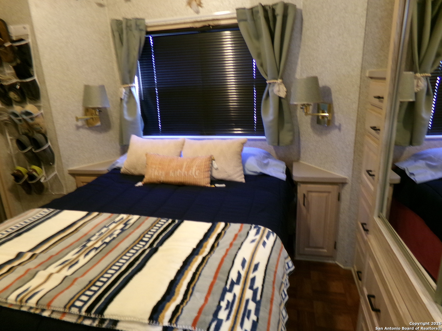 2362 Timbercreek Road Pipe Creek, TX 78063 - Photo 9 of 31