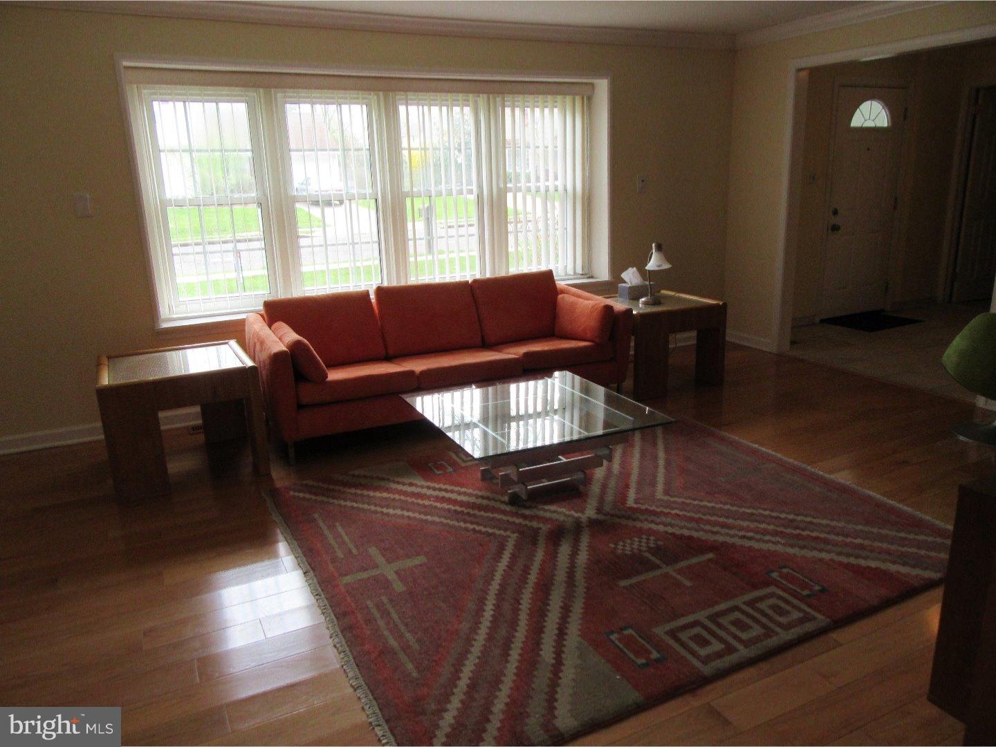 112 Greenbriar Road Delran, NJ 08075 - Photo 3 of 17 Gallery Image 3