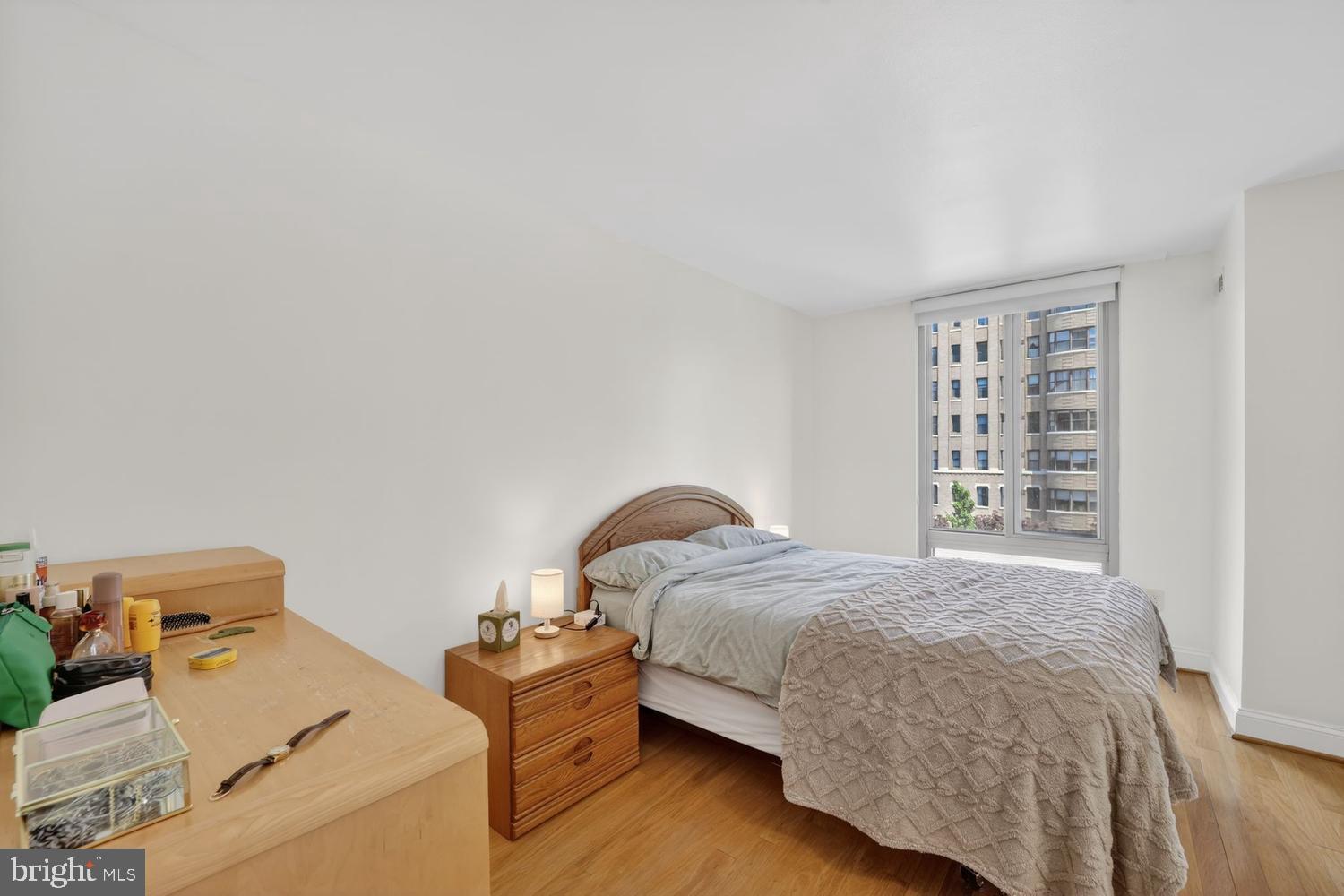 950 25th Street Northwest, Unit 406N Washington, DC 20037 - Photo 14 of 27 King-size bedroom retreat