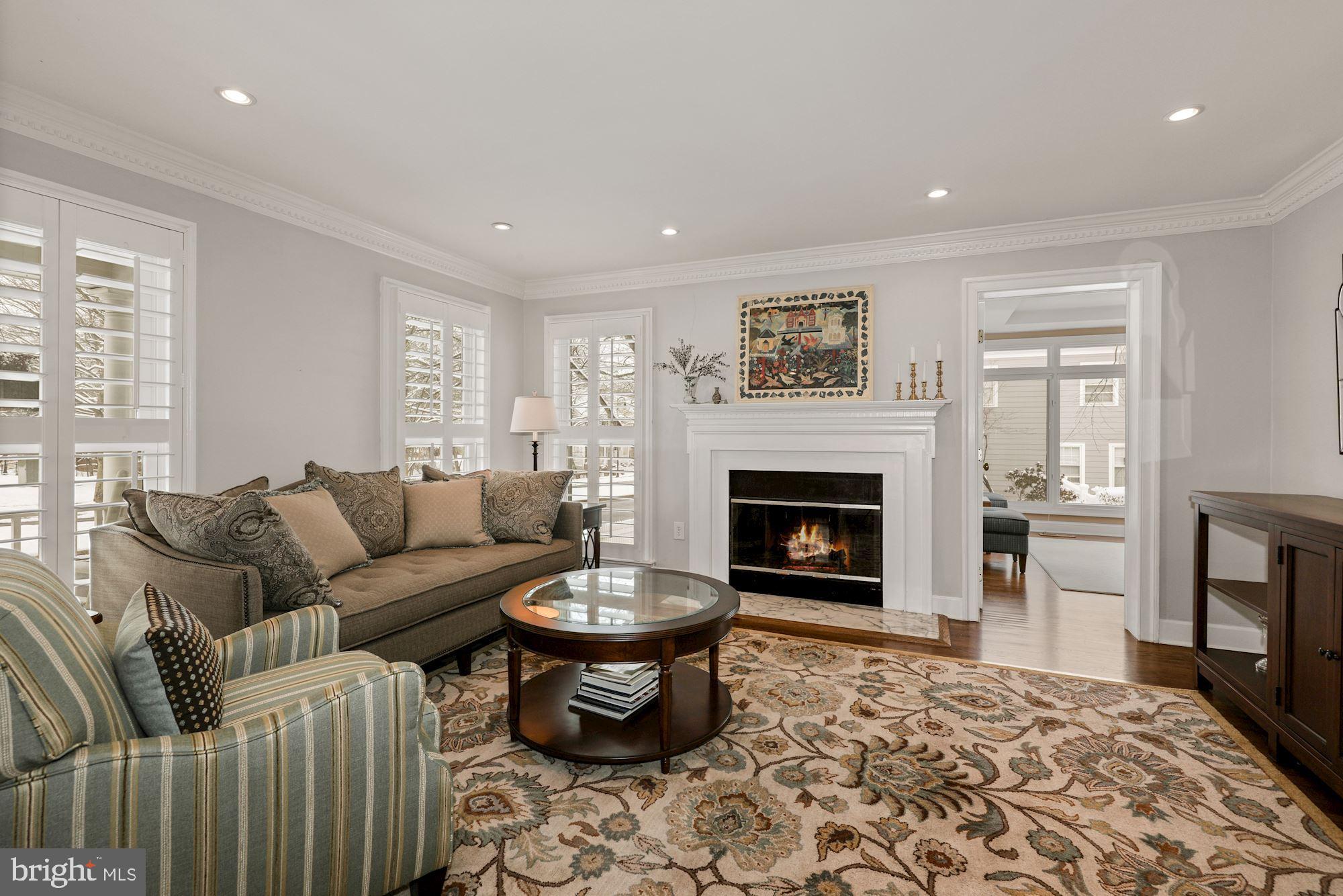 203 Tschiffely Square Road Gaithersburg, MD 20878 - Photo 4 of 38 Cozy wood burning fireplace #2!