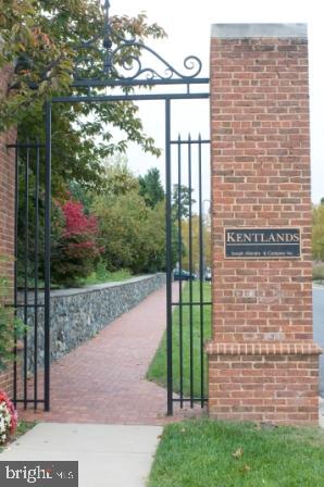 203 Tschiffely Square Road Gaithersburg, MD 20878 - Photo 38 of 38 Gallery Image 38