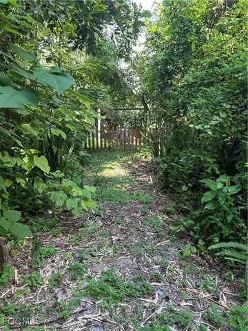 $180,000 | 263 Kingston Drive, Fort Myers, FL 33905