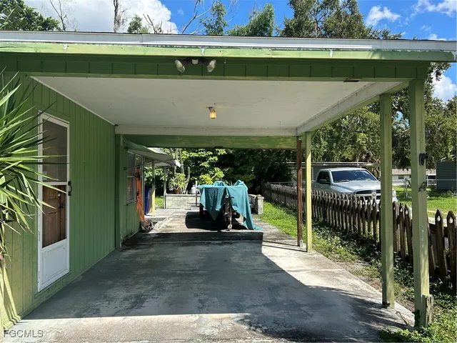 $180,000 | 263 Kingston Drive, Fort Myers, FL 33905