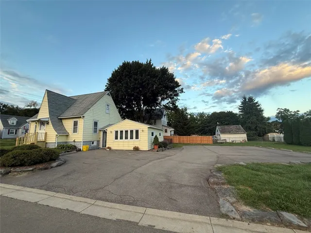 $220,000 | 52 Lee Avenue, Endwell, NY 13760