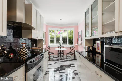 $940,000 | 2801 New Mexico Avenue Northwest, Unit 204, Washington, DC 20007