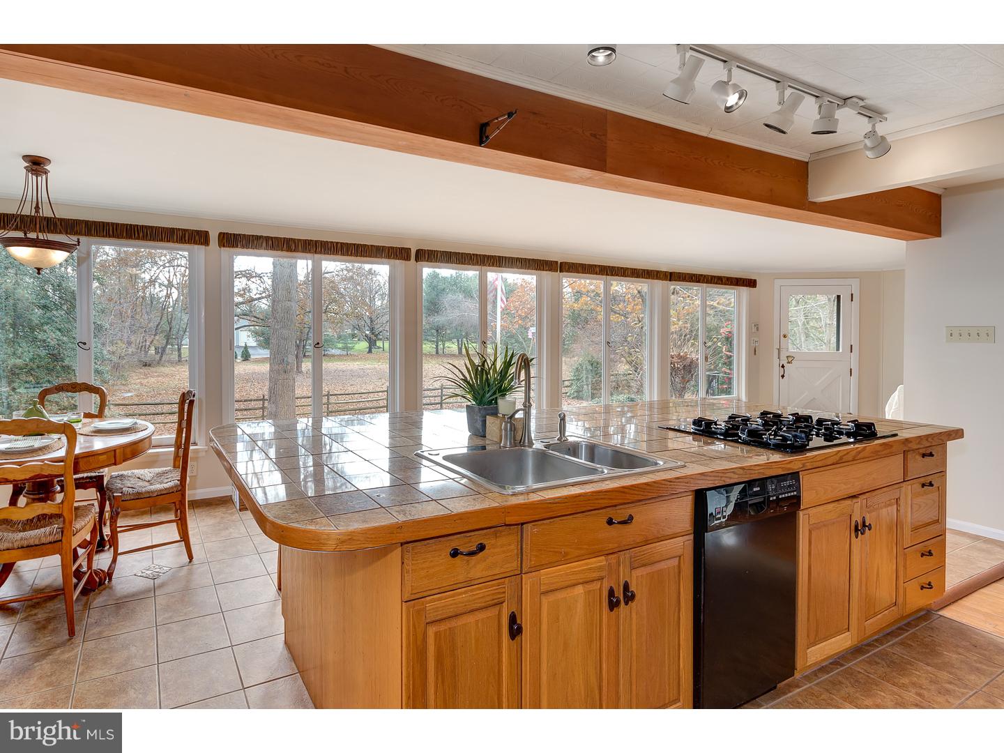 15 Bella Road Lumberton, NJ 08048 - Photo 2 of 25 Kitchen