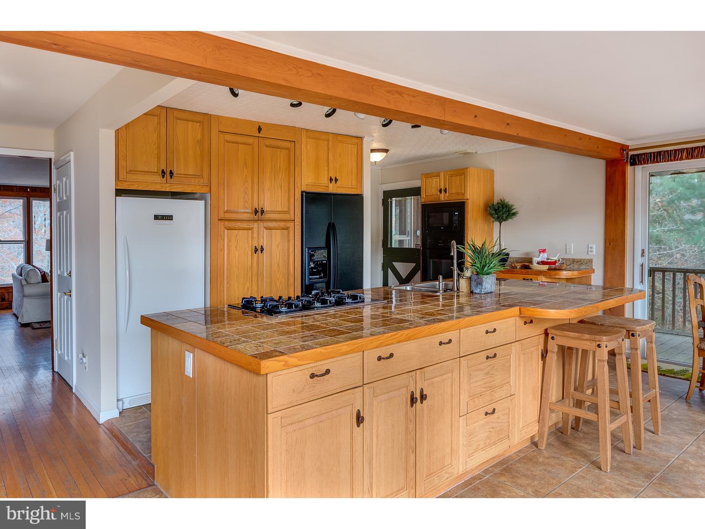15 Bella Road Lumberton, NJ 08048 - Photo 4 of 25 Kitchen