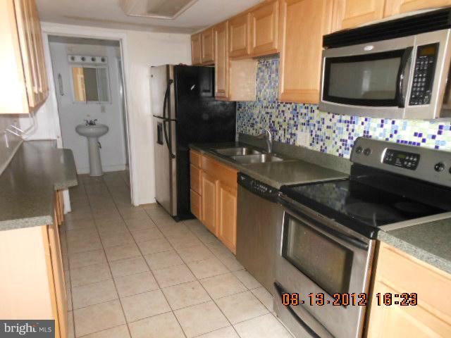 11805 Prices Distillery Road Damascus, MD 20872 - Photo 4 of 14 Kitchen