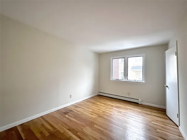 $3,800 | 25 Acacia Terrace, Unit 1, New Rochelle, NY 10805