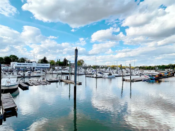 $3,800 | 25 Acacia Terrace, Unit 1, New Rochelle, NY 10805