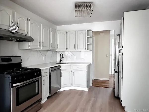 $3,800 | 25 Acacia Terrace, Unit 1, New Rochelle, NY 10805