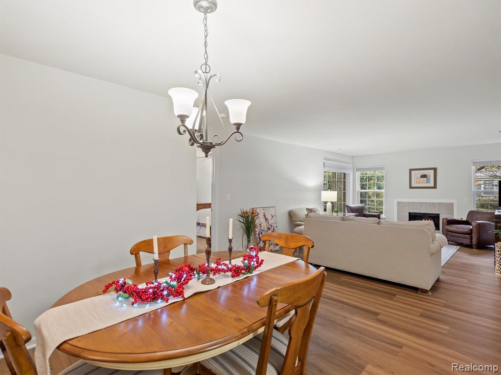 5288 Brookemonte Circle Rochester, MI 48306 - Photo 11 of 38