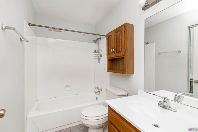 $549,000 | 8061 Pennth Avenue, Unit A B C D, Baton Rouge, LA 70809