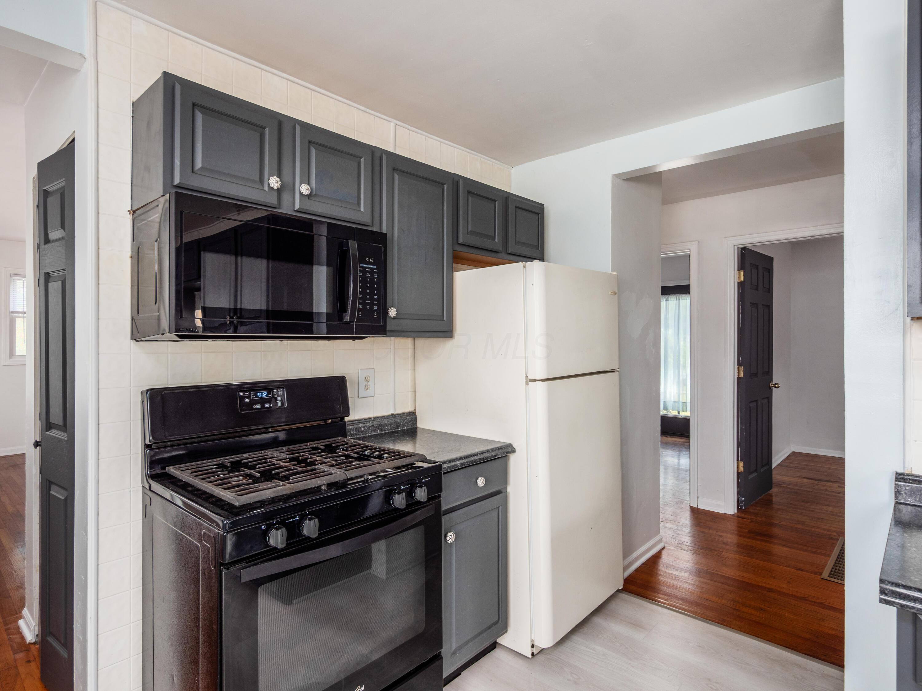 1665 Sale Road Columbus, OH 43224 - Photo 14 of 35 017_b2d74f5c5_A 1665 Sale 025