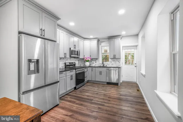 $380,000 | 515 Delamore Place, Wilmington, DE 19805