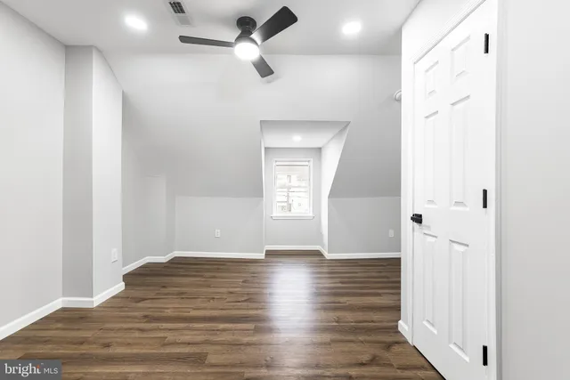 $380,000 | 515 Delamore Place, Wilmington, DE 19805