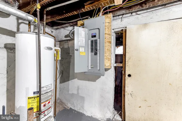 $380,000 | 515 Delamore Place, Wilmington, DE 19805