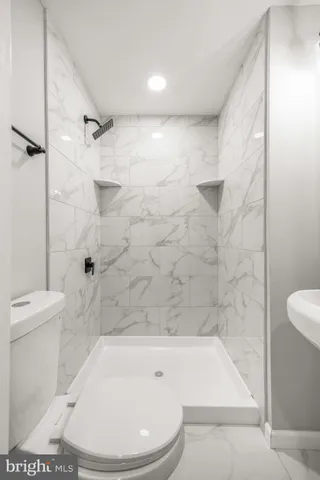 $380,000 | 515 Delamore Place, Wilmington, DE 19805