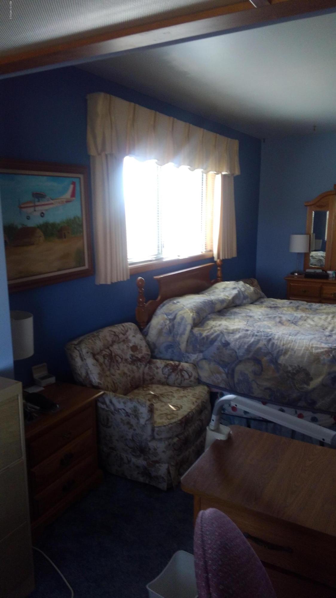 10043 Fort Road Wapato, WA 98951 - Photo 45 of 64 15-Photos of Master Bedroom with sewing
