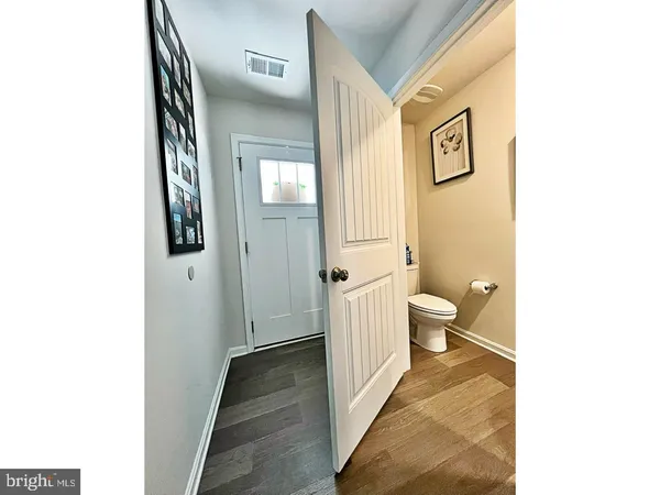 a bathroom with a toilet