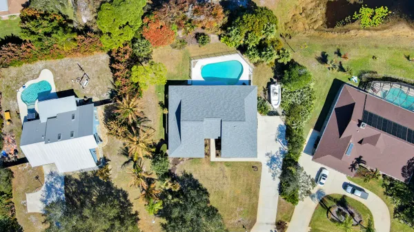 $685,000 | 899 Northeast Juniper Place, Jensen Beach, FL 34957