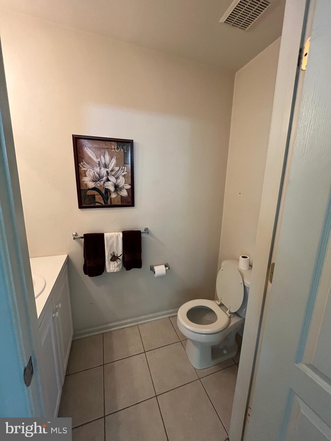 960 Butler Drive Williamstown, NJ 08094 - Photo 32 of 44 a bathroom with a toilet and a shower