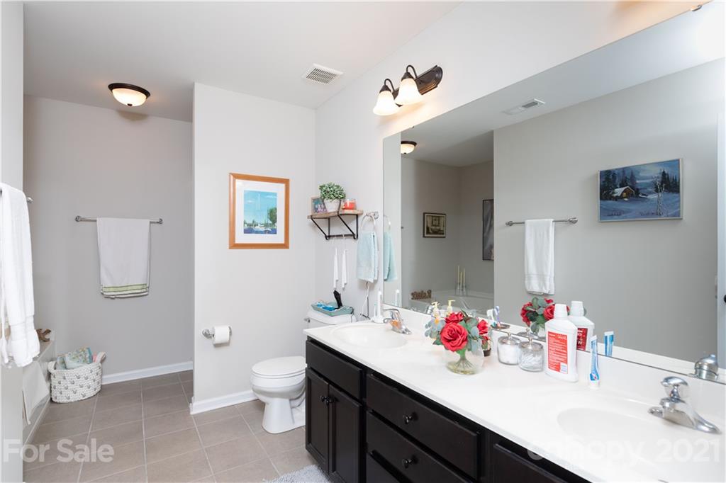420 Windsor Gate Drive, Unit 2 Fort Mill, SC 29708 - Photo 17 of 22 Gallery Image 17