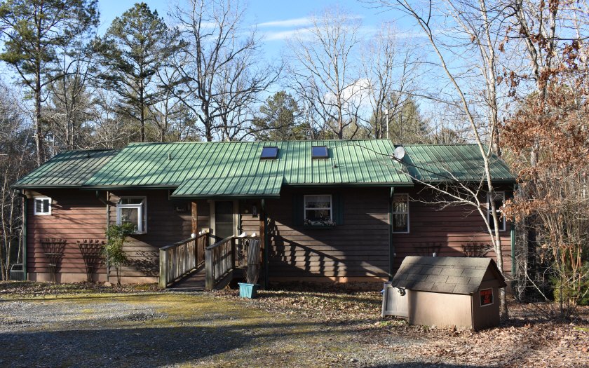 220 Klare Ridge Lane Murphy, NC 28906 - Photo 1 of 1 a front view of a house with garden