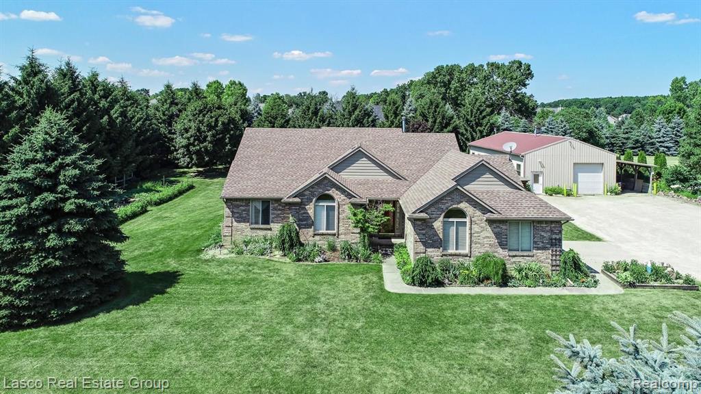8467 Bergin Road Howell, MI 48843 - Photo 2 of 31