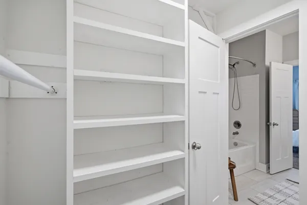 $244,900 | 934 Governors Court, Unit 202, Nashville, TN 37211