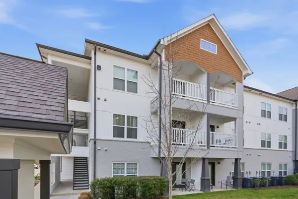 $244,900 | 934 Governors Court, Unit 202, Nashville, TN 37211