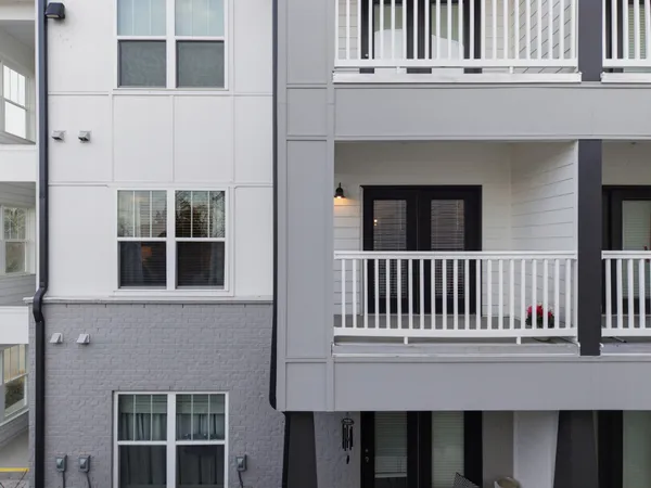 $244,900 | 934 Governors Court, Unit 202, Nashville, TN 37211