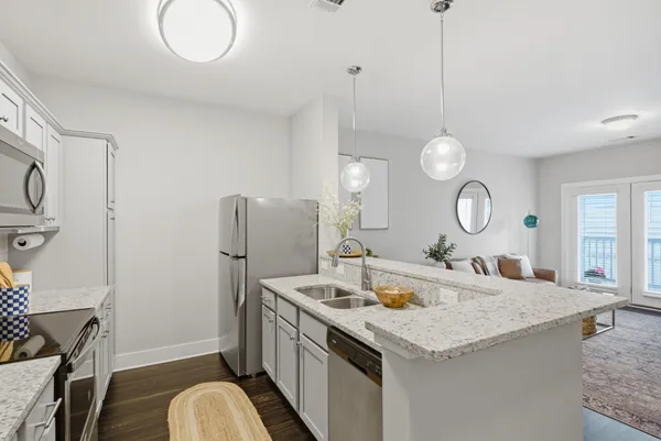 $244,900 | 934 Governors Court, Unit 202, Nashville, TN 37211