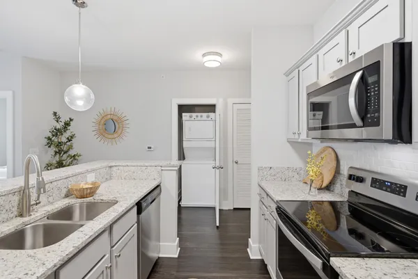 $244,900 | 934 Governors Court, Unit 202, Nashville, TN 37211