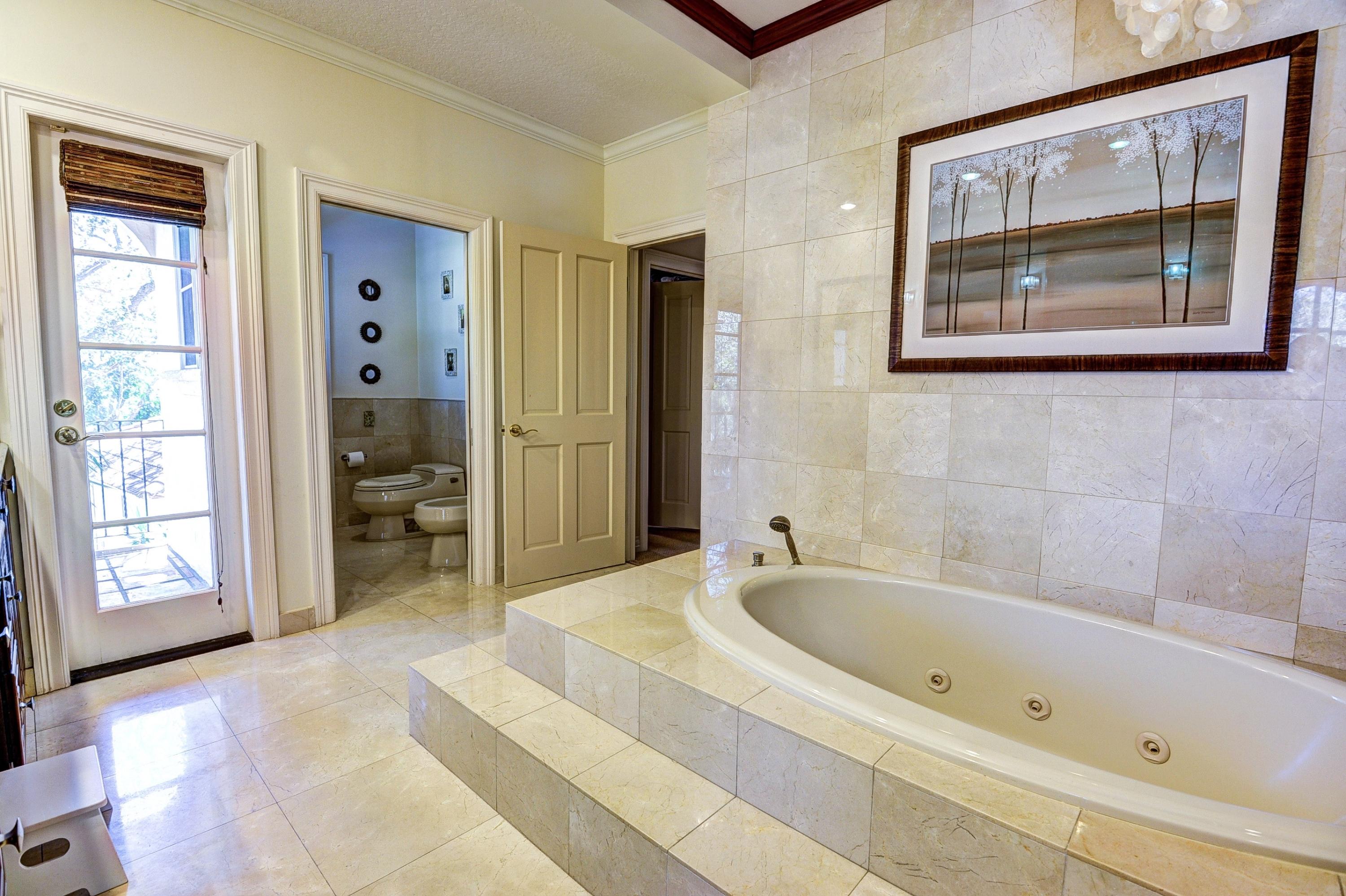 323 Northwest 9th Terrace Boca Raton, FL 33486 - Photo 31 of 40 031_Master Bathroom