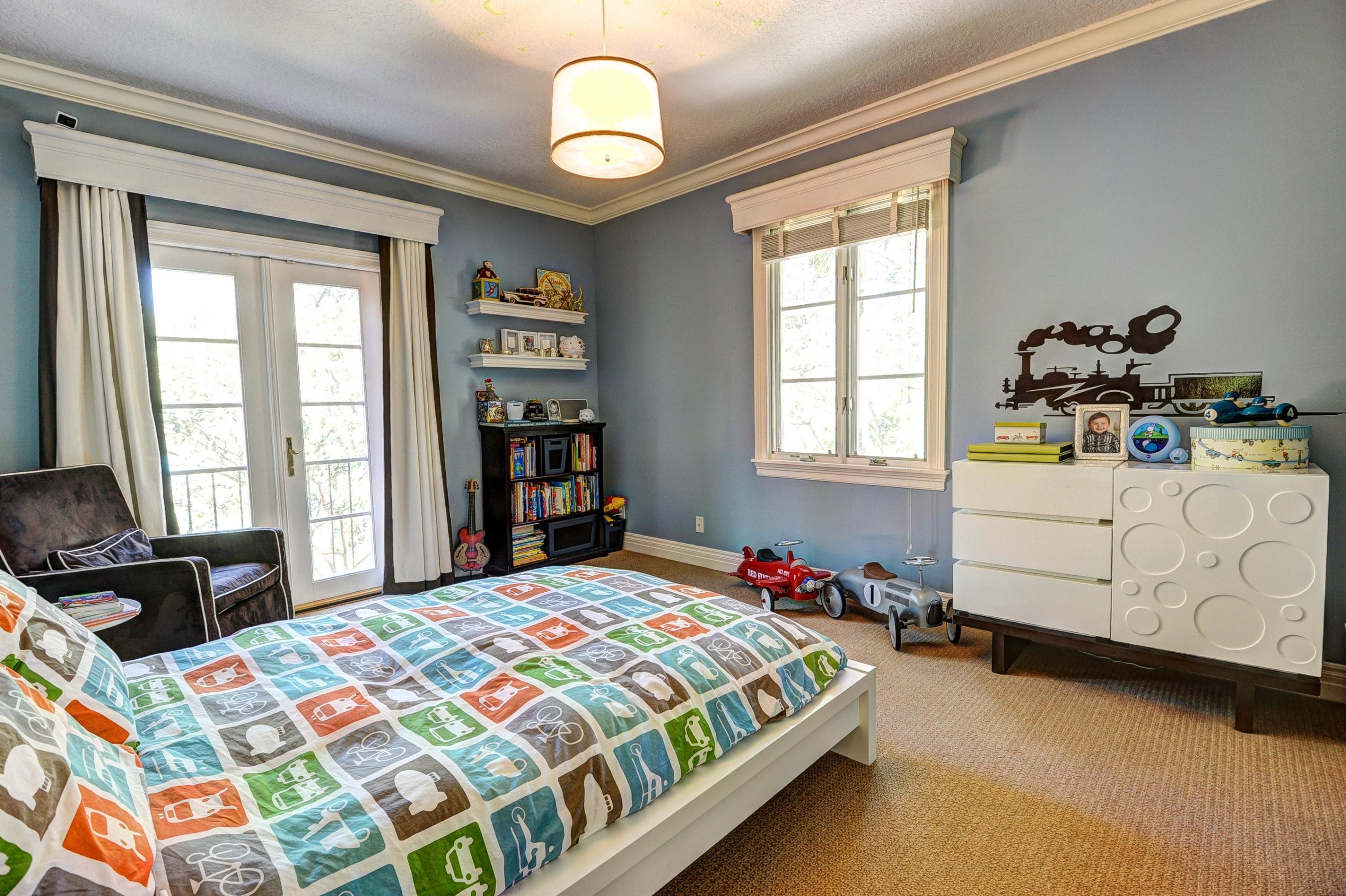 323 Northwest 9th Terrace Boca Raton, FL 33486 - Photo 34 of 40 034_Guest Room