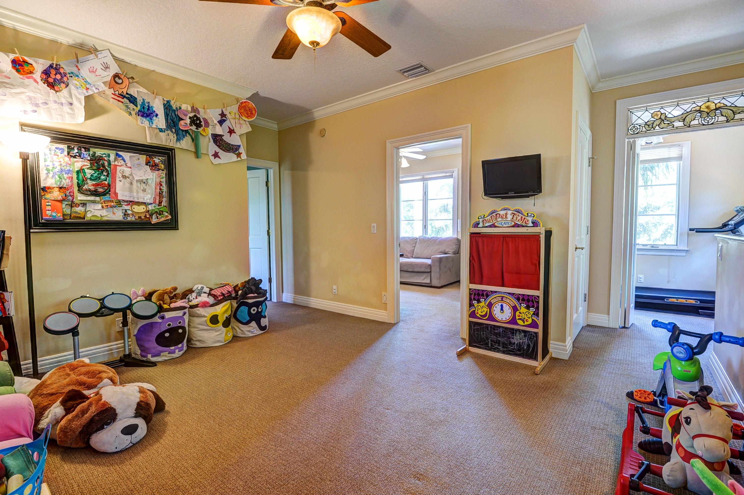 323 Northwest 9th Terrace Boca Raton, FL 33486 - Photo 38 of 40 038_Playroom