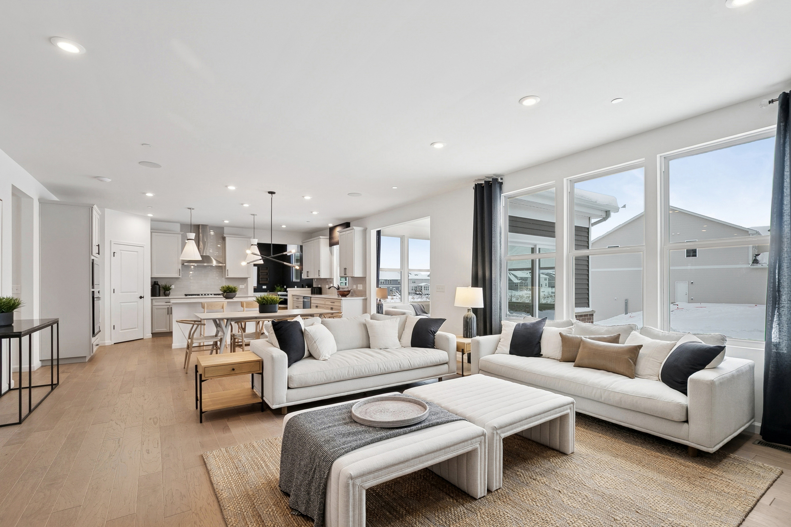 3180 Semple Way Mundelein, IL 60060 - Photo 2 of 20