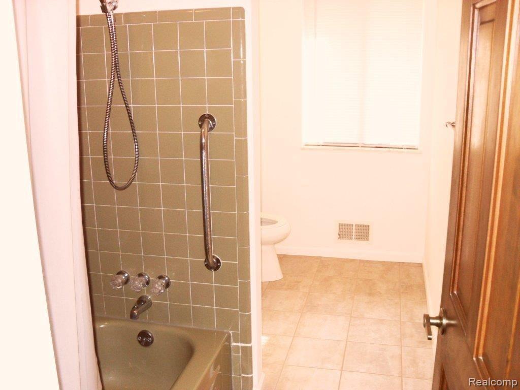 3770 State Road Fort Gratiot, MI 48059 - Photo 10 of 17 SDC10540.JPG