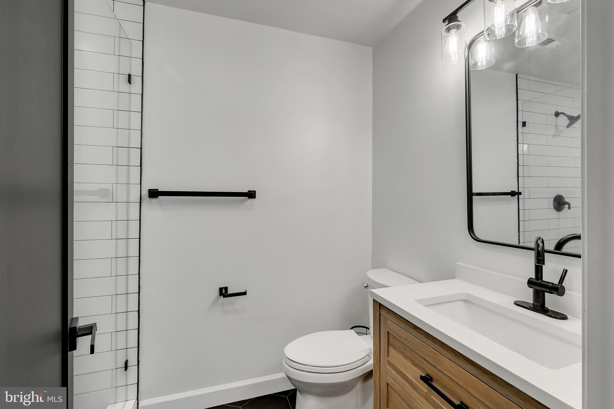 11606 Gail Place Silver Spring, MD 20902 - Photo 16 of 41 Primary bathroom