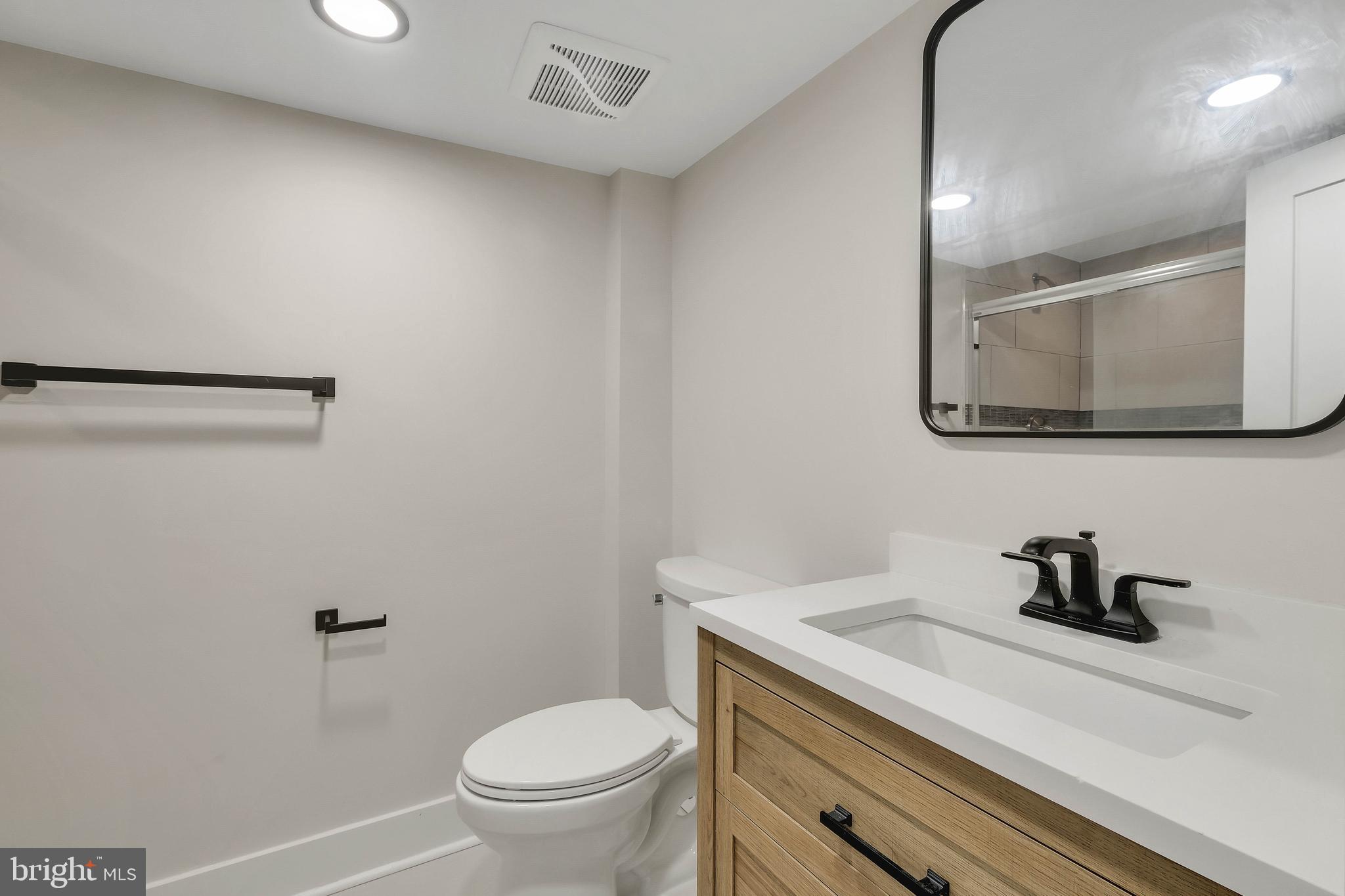 11606 Gail Place Silver Spring, MD 20902 - Photo 31 of 41 Bathroom #3