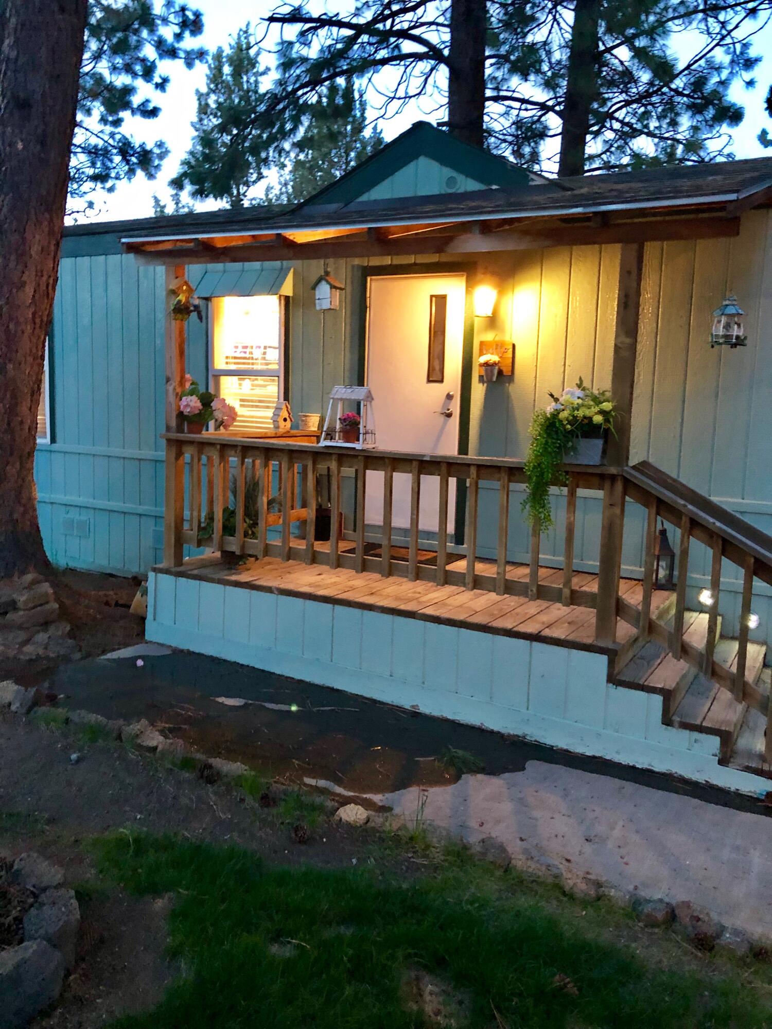 60901 Brosterhous Road, Unit 737 Bend, OR 97702 - Photo 2 of 17 IMG_1584