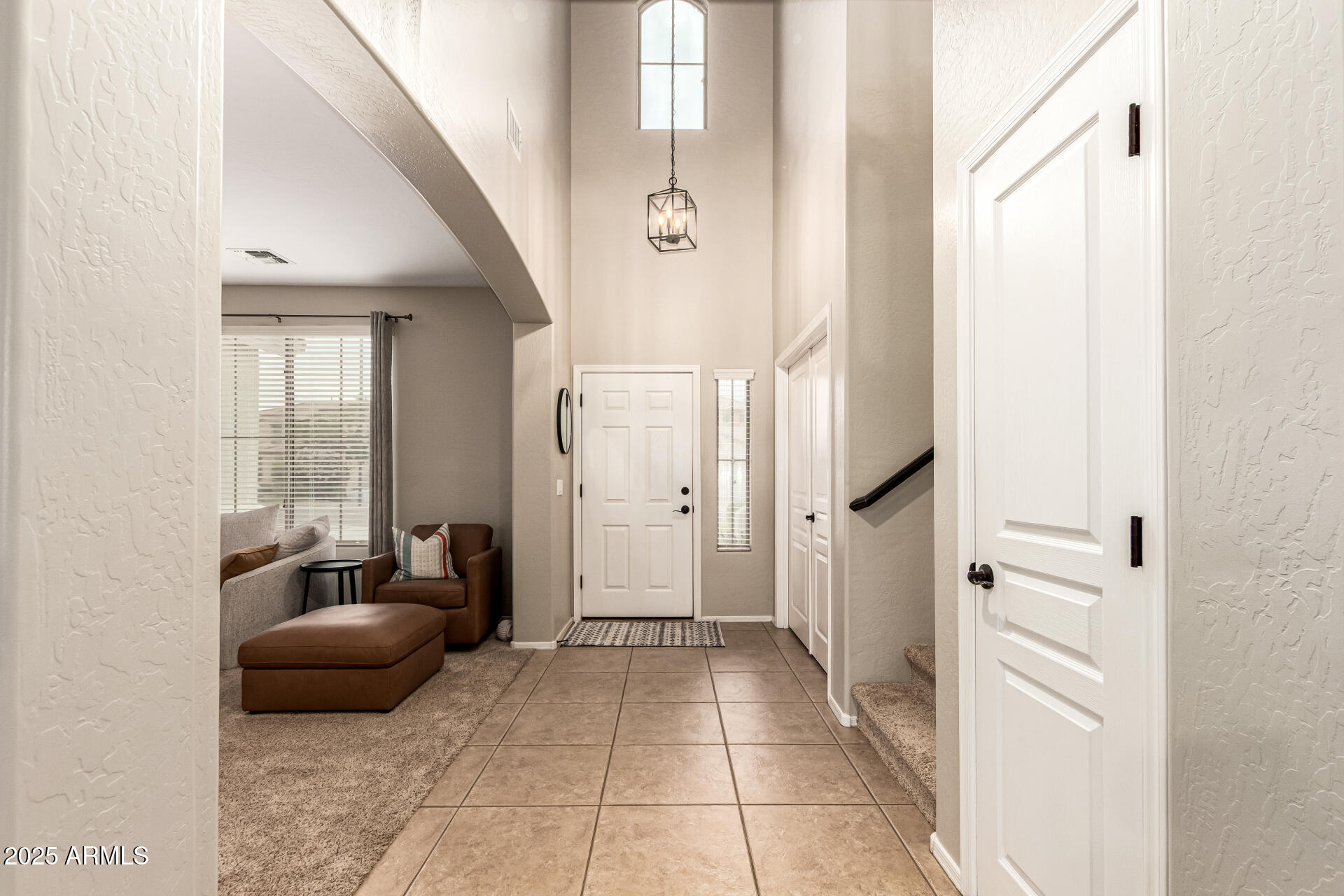 3721 South Martingale Road Gilbert, AZ 85297 - Photo 8 of 67 Entry